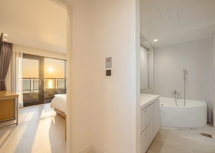 Songjeong Olla Hotel Busan